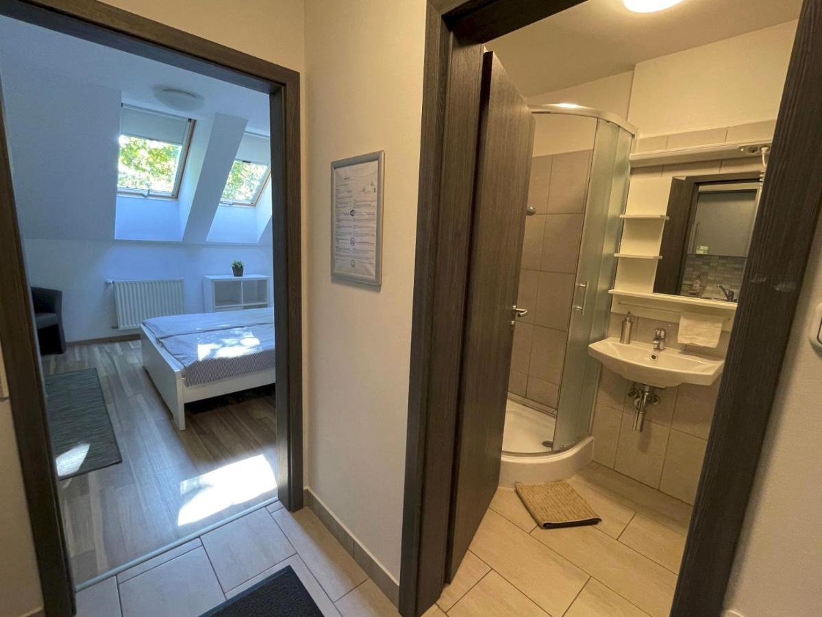 Benevia Apartments Πετς Εξωτερικό φωτογραφία